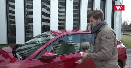 Sposób na ochronę przed "kradzieżą na walizkę". Wystarczy folia aluminiowa