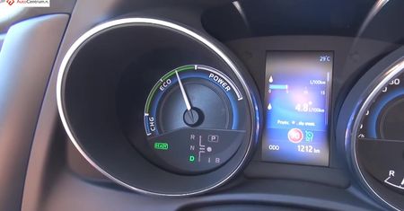 Toyota Auris Touring Sports 1.8 Hybrid 136 KM (AT) - pomiar spalania
