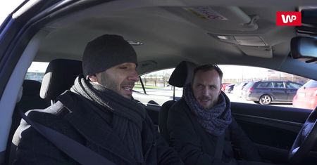 Toyota Corolla kontra Hyundai Elantra: porównanie sedanów z nietypowymi silnikami