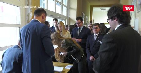 Maturzysta idzie na zwarcie z rządem. Nie wycofa pozwu z sądu