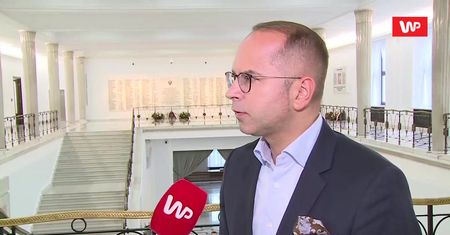 Sejm. Mateusz Morawiecki kontra Elżbieta Witek. Michał Szczerba komentuje