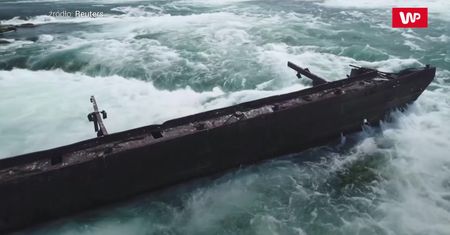 Wrak na skraju wodospadu Niagara