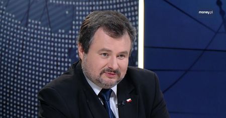 Telemarketerzy, pokazy garnków. UOKiK mówi, jak sobie radzić z naciągaczami