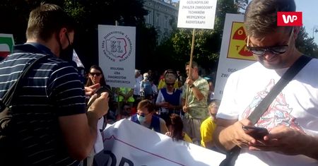 Protest przedstawicieli zawodów medycznych. Przedstawili postulaty