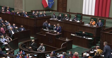 Awantura w Sejmie. Poseł zażądał odśpiewania hymnu UE