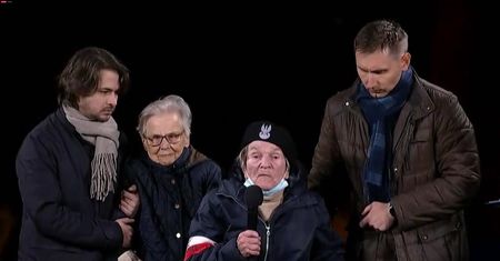 Wanda Traczyk-Stawska odpowiedziała kontrmanifestantom. "Milcz, głupi chłopie!"