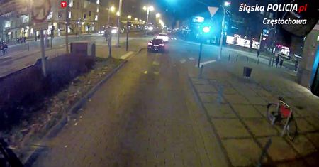 Policja z Częstochowy poszukuje  świadków śmiertelnego potrącenia na przejściu dla pieszych