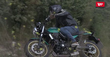 Kawasaki Z650RS to modna propozycja dla początkujących