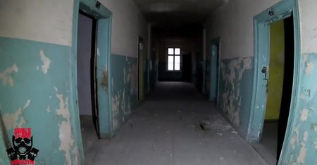 Znaleźli je wewnątrz opuszczonego pałacu. Odkrywcy oniemieli
