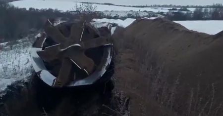 Gigantyczna maszyna przygotowuje granicę. Ukraina szykuje się na rosyjską inwazję