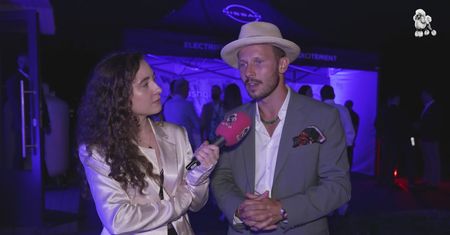 Banasiuk o grze aktorskiej Opozdy: "Do tej pory nie dostaje ról, wbrew swoim warunkom...". Komentuje wpis Korwin Piotrowskiej