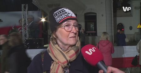 Pomnik smoleński trafi w inne miejsce? "Nie daj boże"