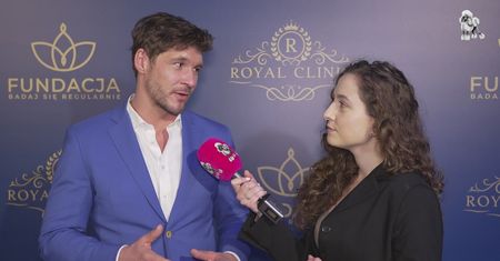 Mikołaj Roznerski o budowie domu za Warszawą i własnym biznesie