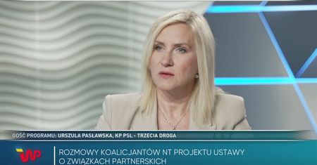 Tłit - Urszula Pasławska