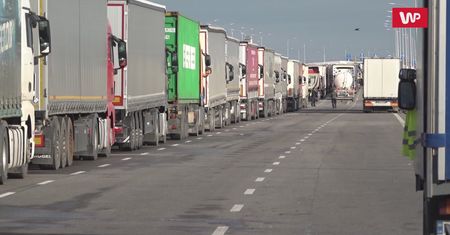 Protest na granicy trwa. "Mróz nas stąd nie wygoni"
