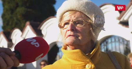 "Ceny chyba z księżyca". Polacy narzekają na drożyznę na cmentarzach