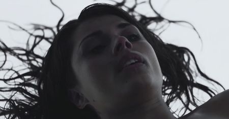 "Pod skórą" (2013) - zwiastun filmu