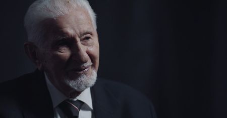 "Teraz znowu mordują dzieci. Historia się powtarza". Prof. Żukowski wspomina powstanie w warszawskim getcie