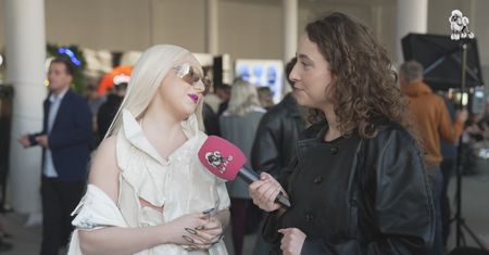 Luna tłumaczy się ze zdjęć z papierosem: "Absolutnie nie jestem palaczką. Byłam po długim dniu na planie..."