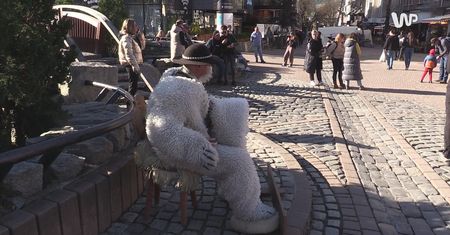Ikona Zakopanego. "Nie zejdę z Krupówek, bo to jest moje życie"