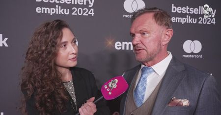 Cezary Pazura mówi o wychowaniu trójki dzieci, wywiadówkach, europejskiej szkole i zdrowiu Edyty