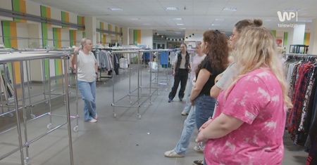 Mieli rozwiesić 100 tys. ubrań. Tak się pracuje w lumpeksie w Białymstoku