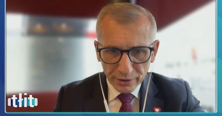 Tłit - Krzysztof Kwiatkowski