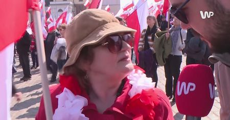 Ile wyborcy płacą na kampanię? "Na pana Nawrockiego 1000 zł co miesiąc"