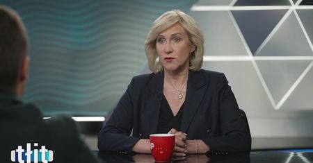Tłit - Urszula Pasławska