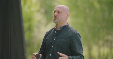 Dom obrotowy na 11 kołach. Jak działa i ile kosztuje?