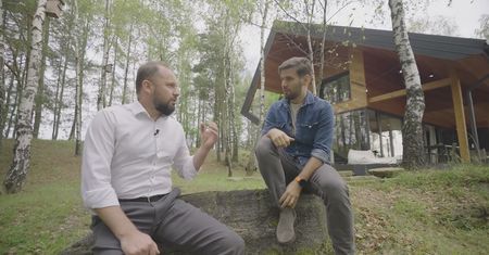 Dom na trudnej działce w górach. Projekt, wnętrza i koszt budowy