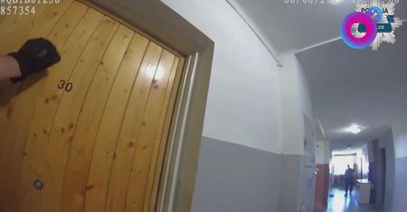 65-latek trzymał w ręku zapalniczkę. Policja zapobiegła wybuchowi