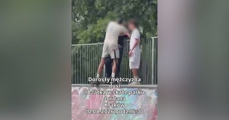 Atak na 14-latka w parku w Krakowie. Nagranie obiegło sieć