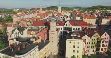 Kotlina Jeleniogórska na weekend: Jelenia Góra, Chojnik i wodospad Kamieńczyka