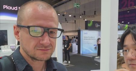 Przyszłość nadeszła. Zakładasz okulary i rozumiesz chiński