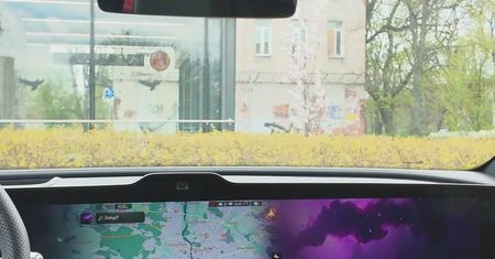 Hyperscreen w nowym Mercedesie GLC - tak prezentuje się ekran o szerokości niemal 1 metra