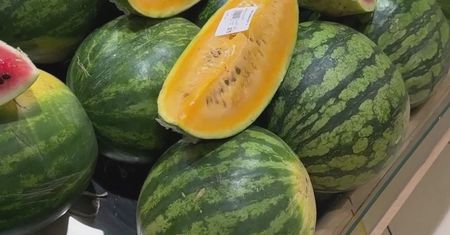 Kupujesz przekrojone owoce? Zwróć uwagę na ten szczegół