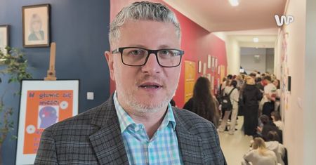 Zawyły syreny, ewakuowano szkołę. Dyrektor: Uczymy się tych procedur