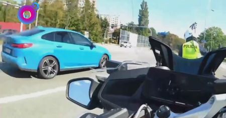 Szokujące zachowanie na hulajnodze. Zignorował policję i uciekał wśród pieszych. Jest nagranie