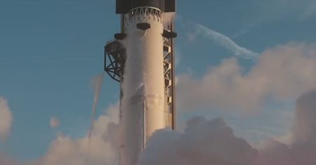 Starship po raz pierwszy dotarł na orbitę. Starlinki już działają