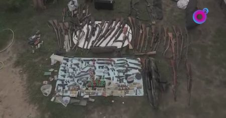Odkryli plantację i prawdziwy arsenał. Policja pokazała nagranie