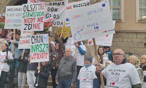 Nie chcą zmiany granic polskiego miasta. Pikieta pod ratuszem