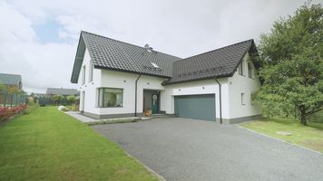 Zamienili 63-metrowe mieszkanie na 214-metrowy dom. Budowa pochłonęła około miliona złotych