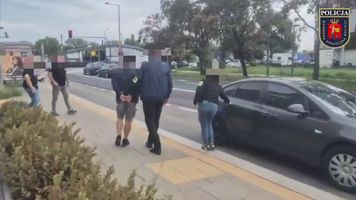 Awantura na pokładzie samolotu. Policja szybko zatrzymała 46-latka