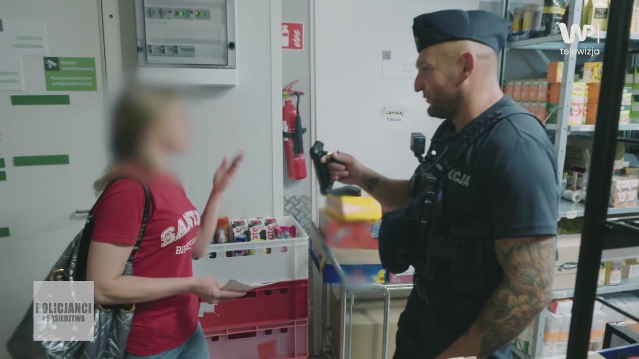 "Bronię się kodeksem sprawiedliwości". Ta interwencja rozbroiła funkcjonariuszy