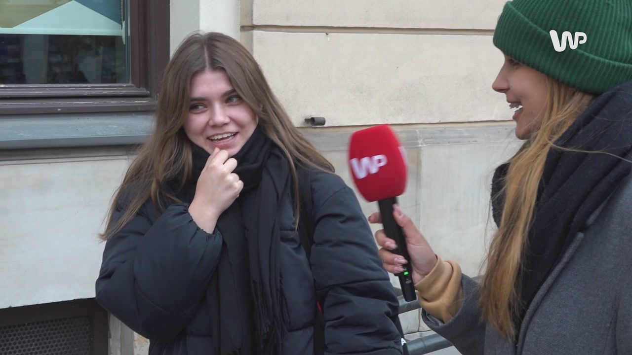 Odwiedziliśmy plan "Lalki". Co sądzą o nim Warszawiacy?