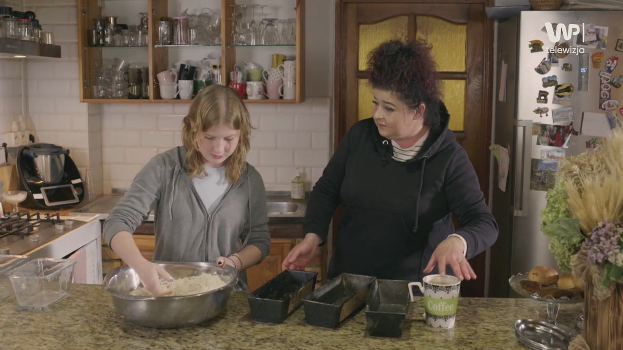 Pasja do pieczenia chleba łączy pokolenia. Domowe wypieki w wykonaniu mamy i córki