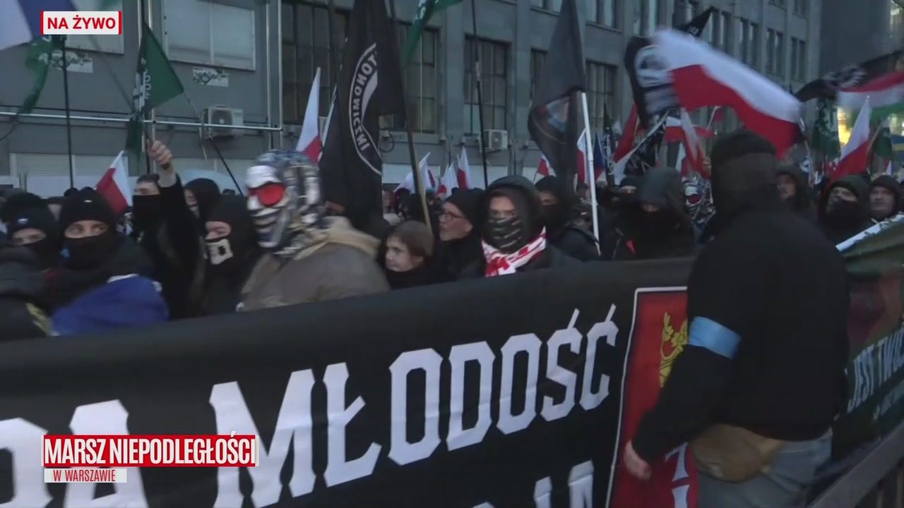 Skandaliczne hasła na Marszu Niepodległości. Relację przerwała jedna z uczestniczek