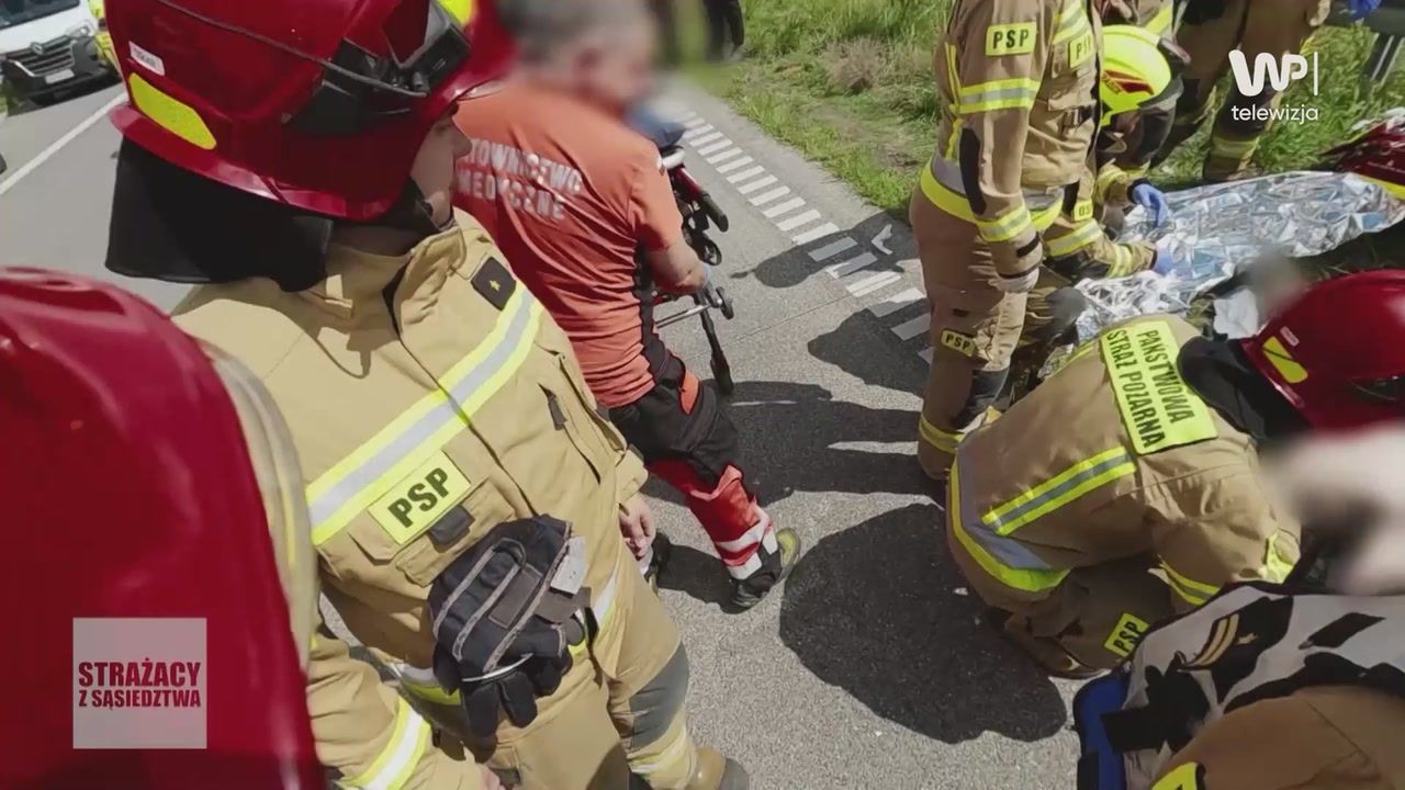 "Nie było kontaktu z innym samochodem". Strażacy ruszyli na pomoc motocykliście
