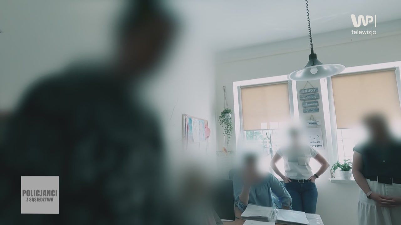 Wezwała policjantów do szkoły. Uczniowie zbadani alkomatem